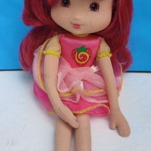 Strawberry Shortcake plush